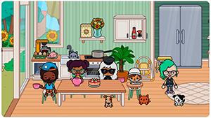 кухня в Toca Boca World: семья с котами и собаками у стола с тортом, холодильник, растения, полки с декором и большое окно с видом на природу.