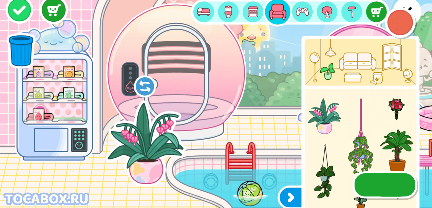 Интерьер спа-зоны в Toca Boca World с бассейном, капсулой для отдыха, торговым автоматом с масками, розовыми горшечными растениями и панорамным окном с видом на город.
